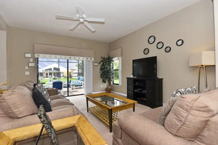 High Grove Resort 16708 Holiday Home