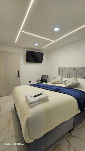 Hotel West Inn