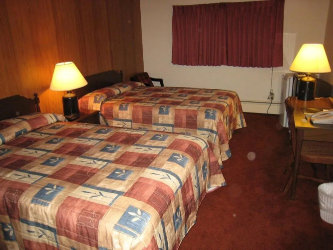 Downtowner Motor Inn