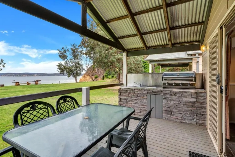 2 Bedrooms Villa