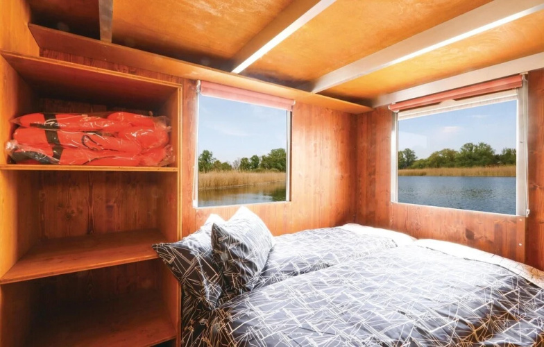Amazing Ship/boat in Radewege With 2 Bedrooms