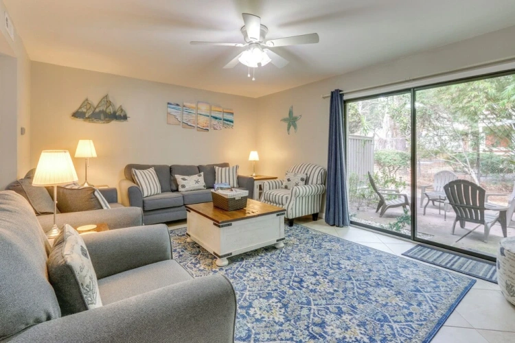 3 Bedrooms Apartment