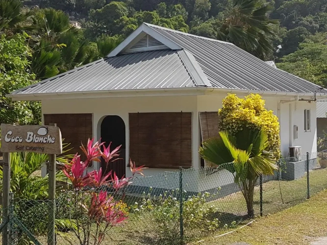 1 Bedroom Villa with sea view