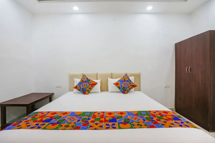 FabHotel JP Villa