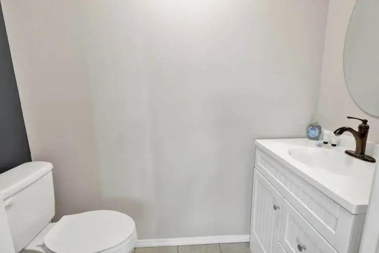 Henley-lux Tiny Home-hot Tub-fire Pit