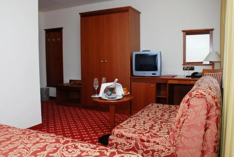 Standard Family room