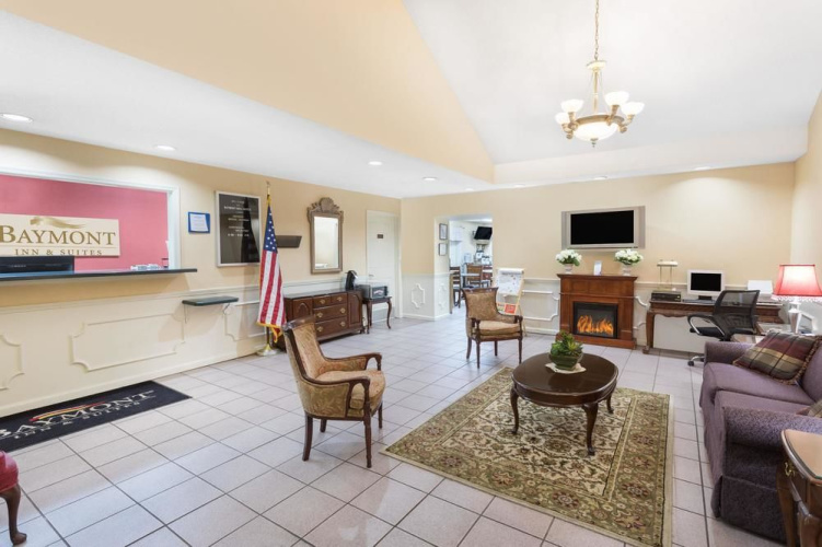 Baymont Inn & Suites Macon I-475