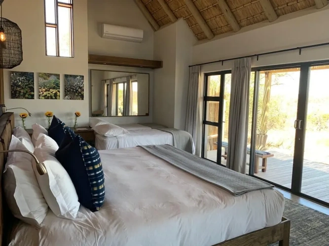Suite with river view