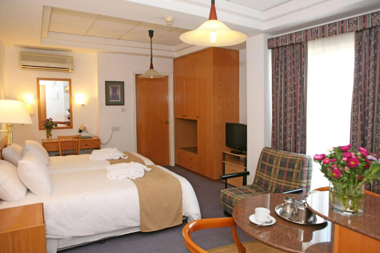 Chrielka Hotel Apartments