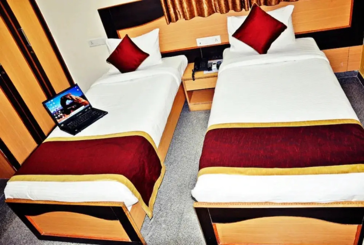 Goroomgo  Ample Mint Bengaluru