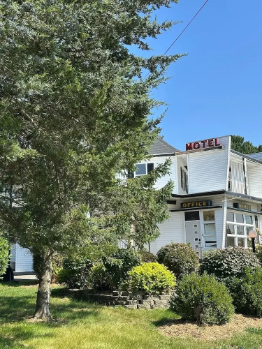 The Juniper Motel & Resort - Wisconsin Dells, WI
