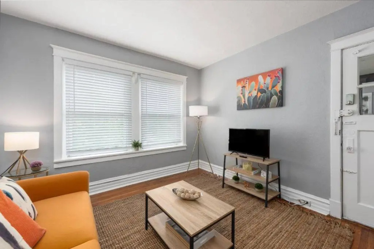 Charming & Historic 1br