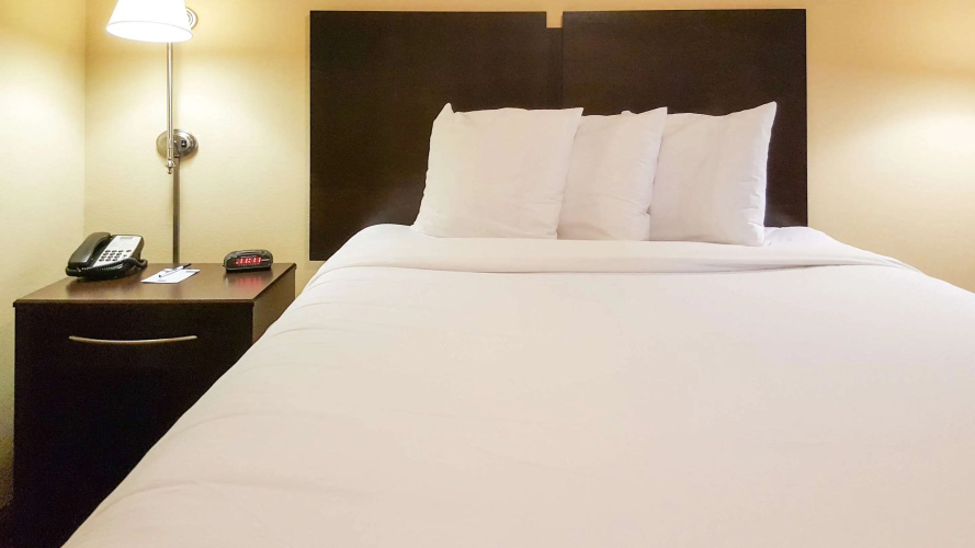 MainStay Suites Rogers - Bentonville
