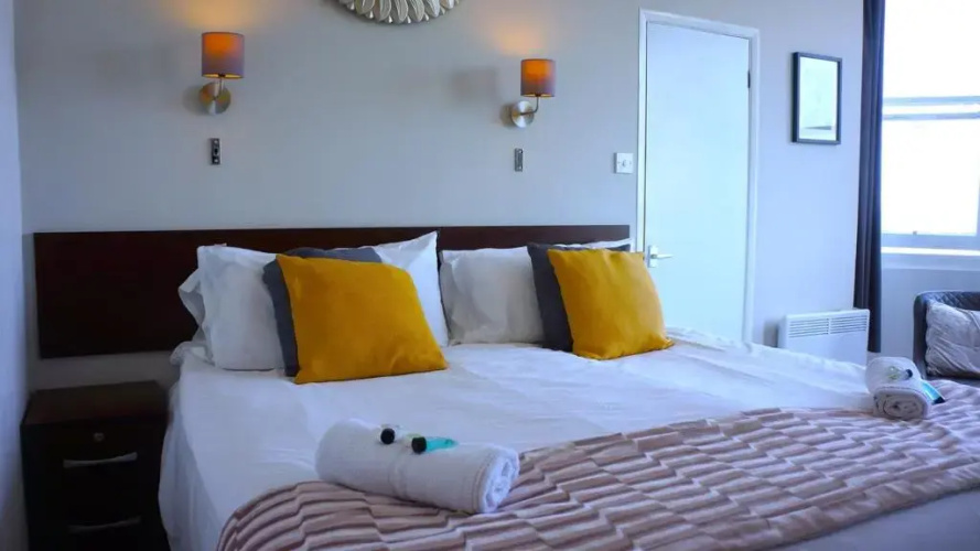 OYO Oban Hotel