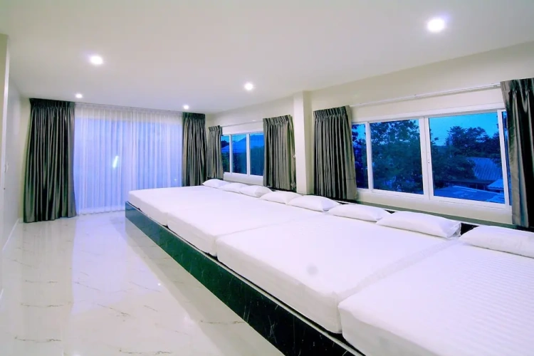 4 Bedrooms Standard room