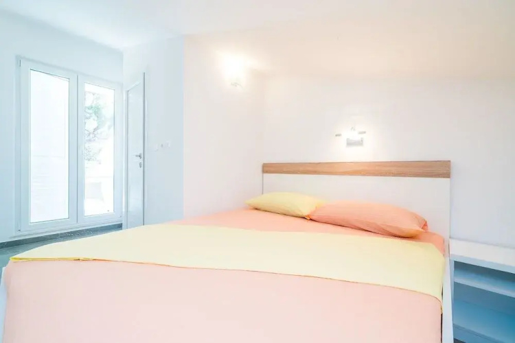 Apartments & Rooms Barisic