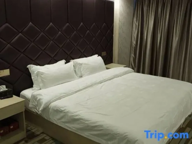 1 Bedroom Deluxe Suite
