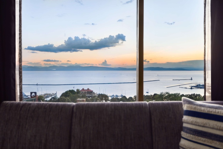 Hotel Champlain Burlington, Curio Collection by Hilton photo 9