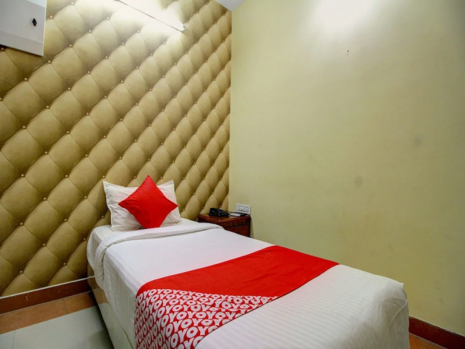 OYO 7021 High Point Serviced Apartment