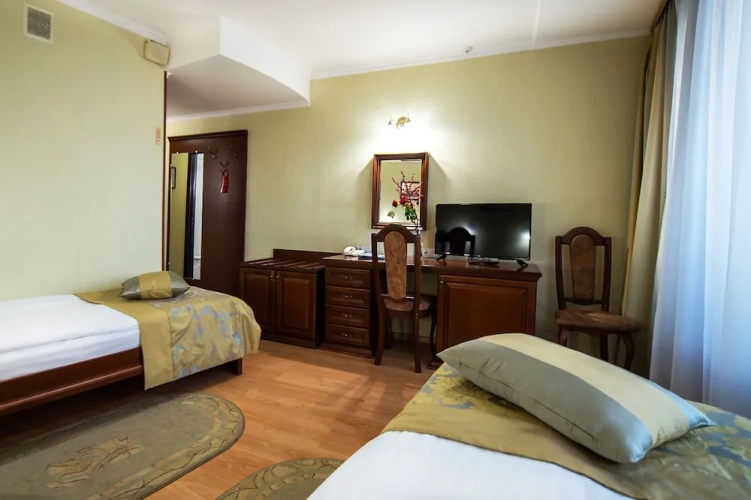 Standard Twin room with balcony