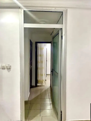2 Bed Apt Sleeps 5 - Wifi, Parking, Balcony
