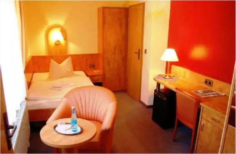 Standard Single room