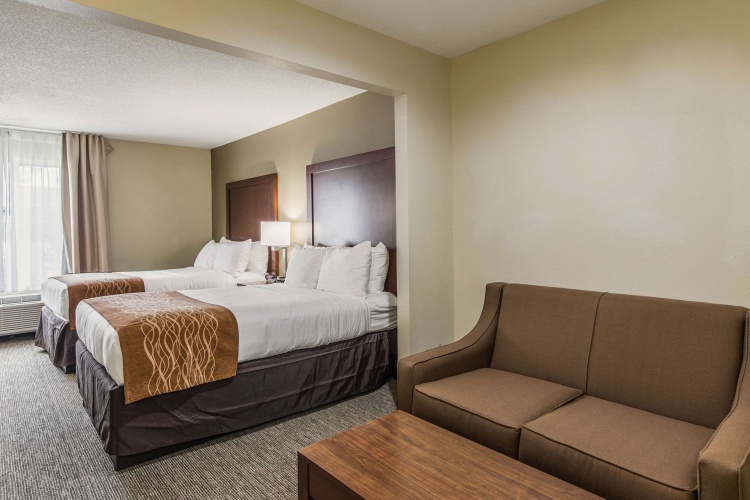 Quadruple Suite