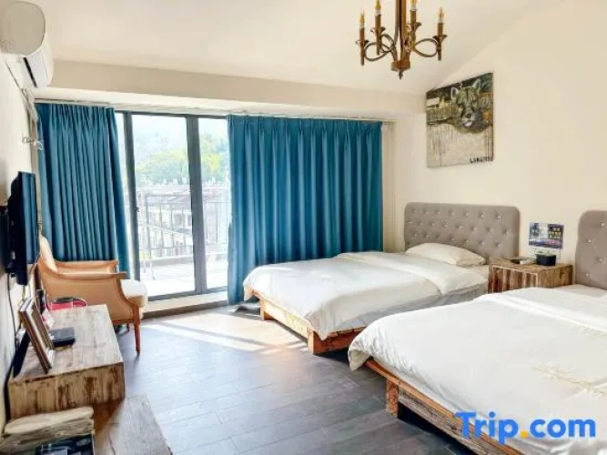 Standard room with balcony