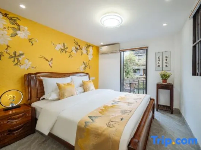 4 Bedrooms Grand room with river view