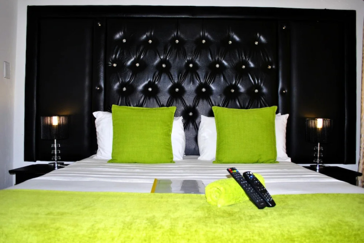 Lapologa Bed and Breakfast