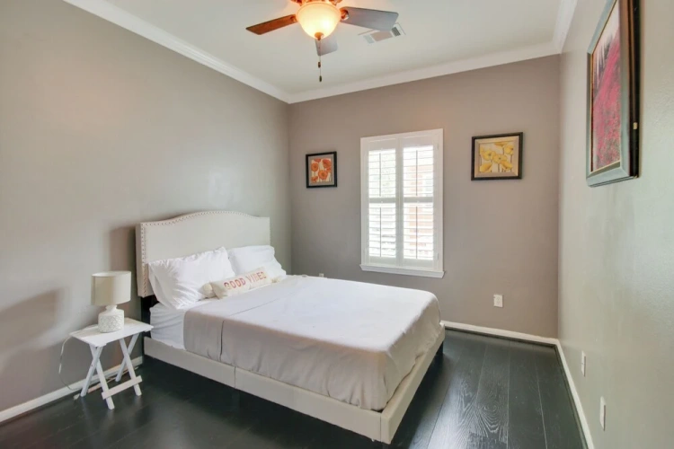 3 Bedrooms Cottage