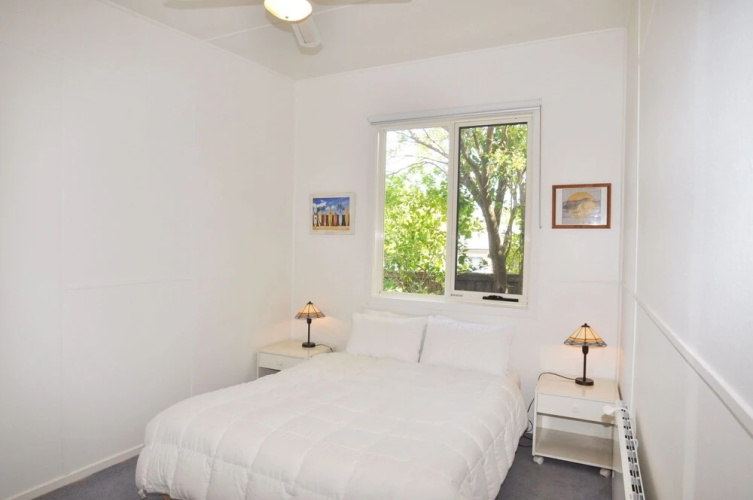 45 Halford - Pet Friendly