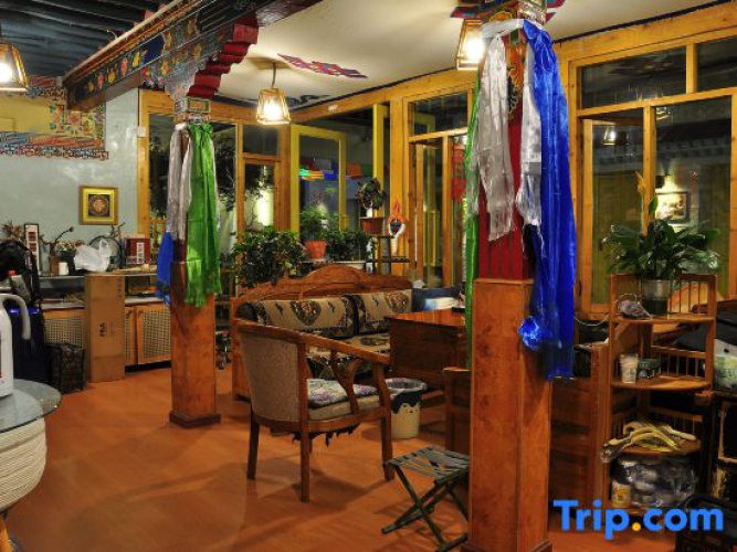 Lhasa Cangwu Homestay