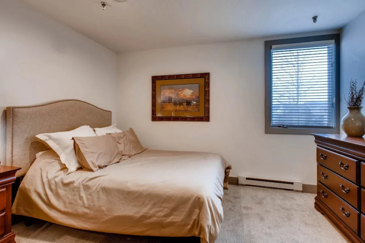Mountain Plaza - 3 Br Condo