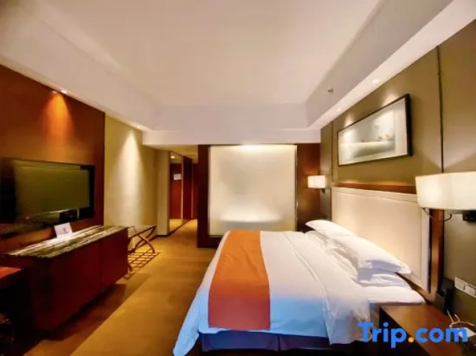 Family Suite with lake view