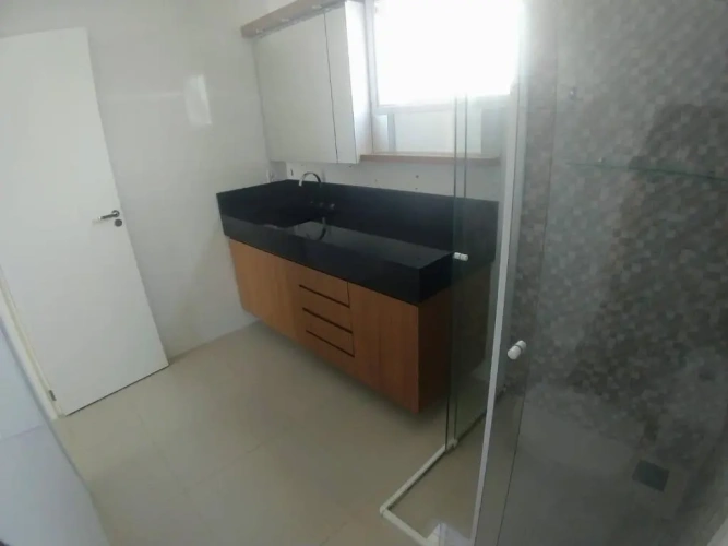 3 Bedrooms Apartment
