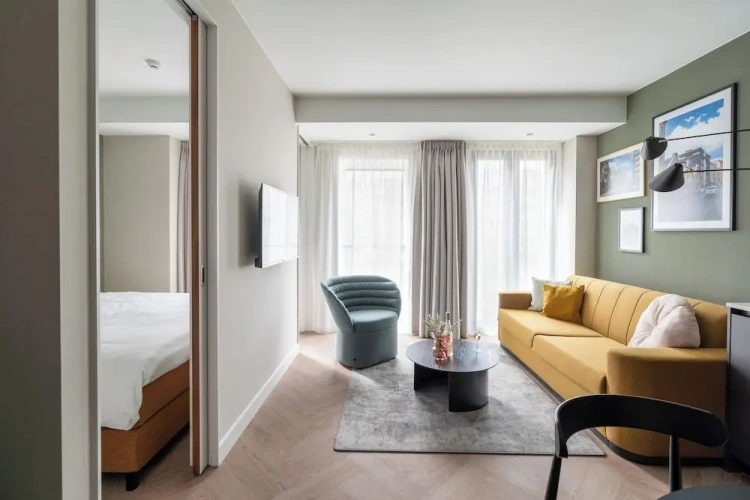 1 Bedroom Apartment