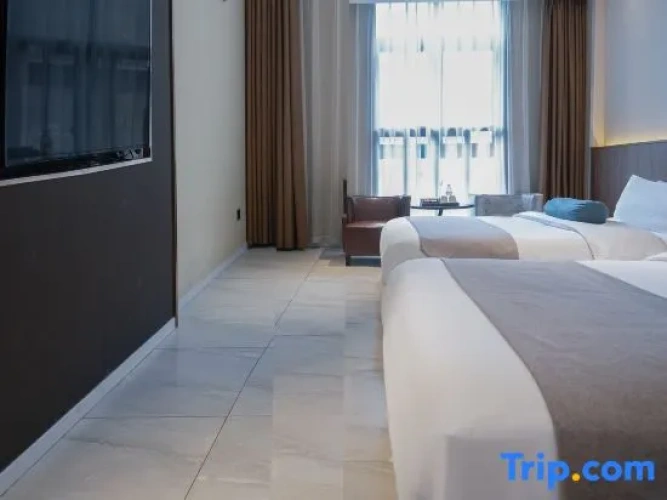 Standard Twin room with mountain view