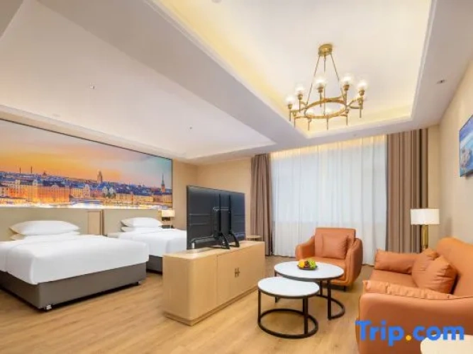 Deluxe Suite