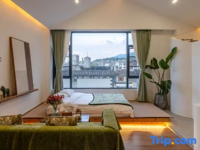 Family Suite with mountain view
