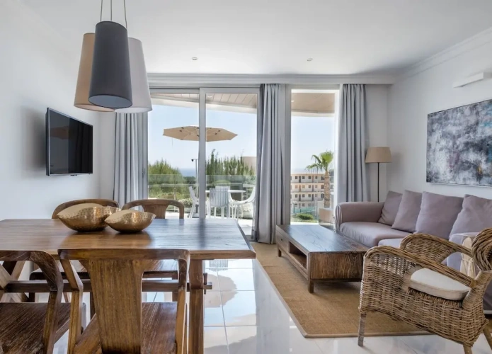 2 Bedrooms Superior Apartment with sea view