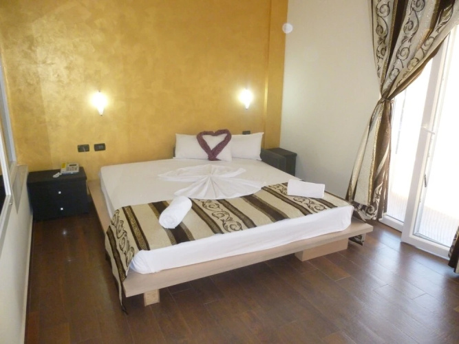 Hotel Red Apple