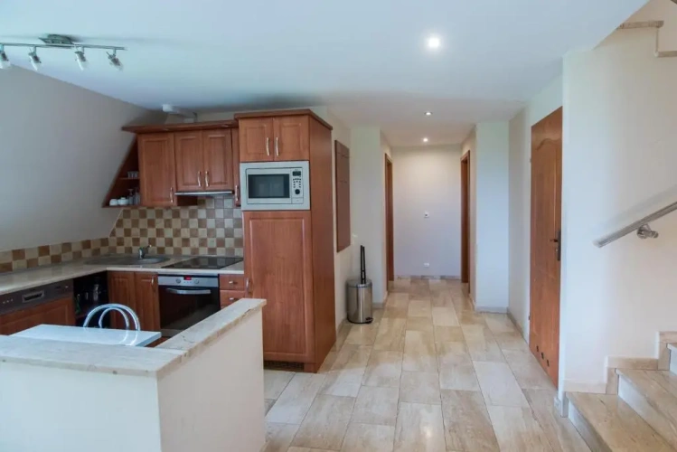 4 Bedrooms Cottage