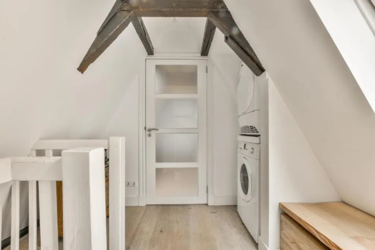 Herengracht Bed & Breakfast with canal view