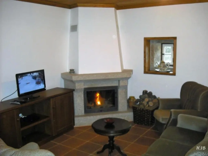 3 Bedrooms Cottage
