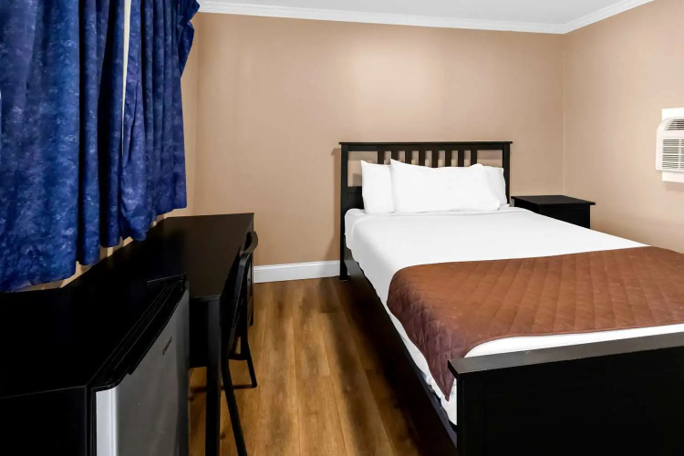 Americas Best Value Inn Avenel Woodbridge photo 6