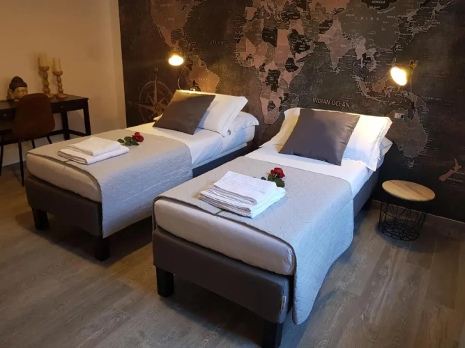 Standard Triple room