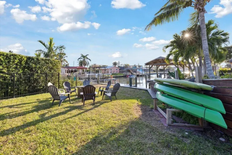 307 Brightwaters Dr