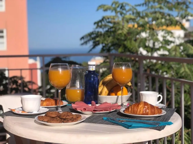 1 Bedroom Apartment with balcony