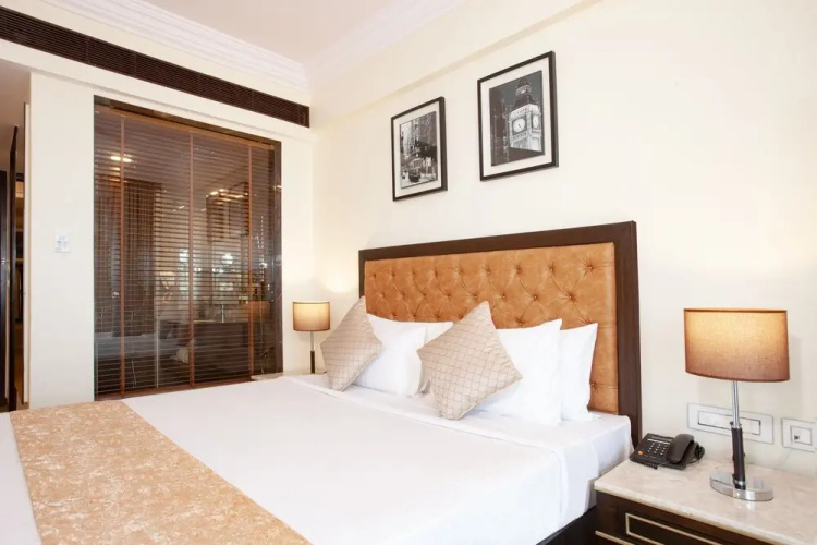 Royale Exotica